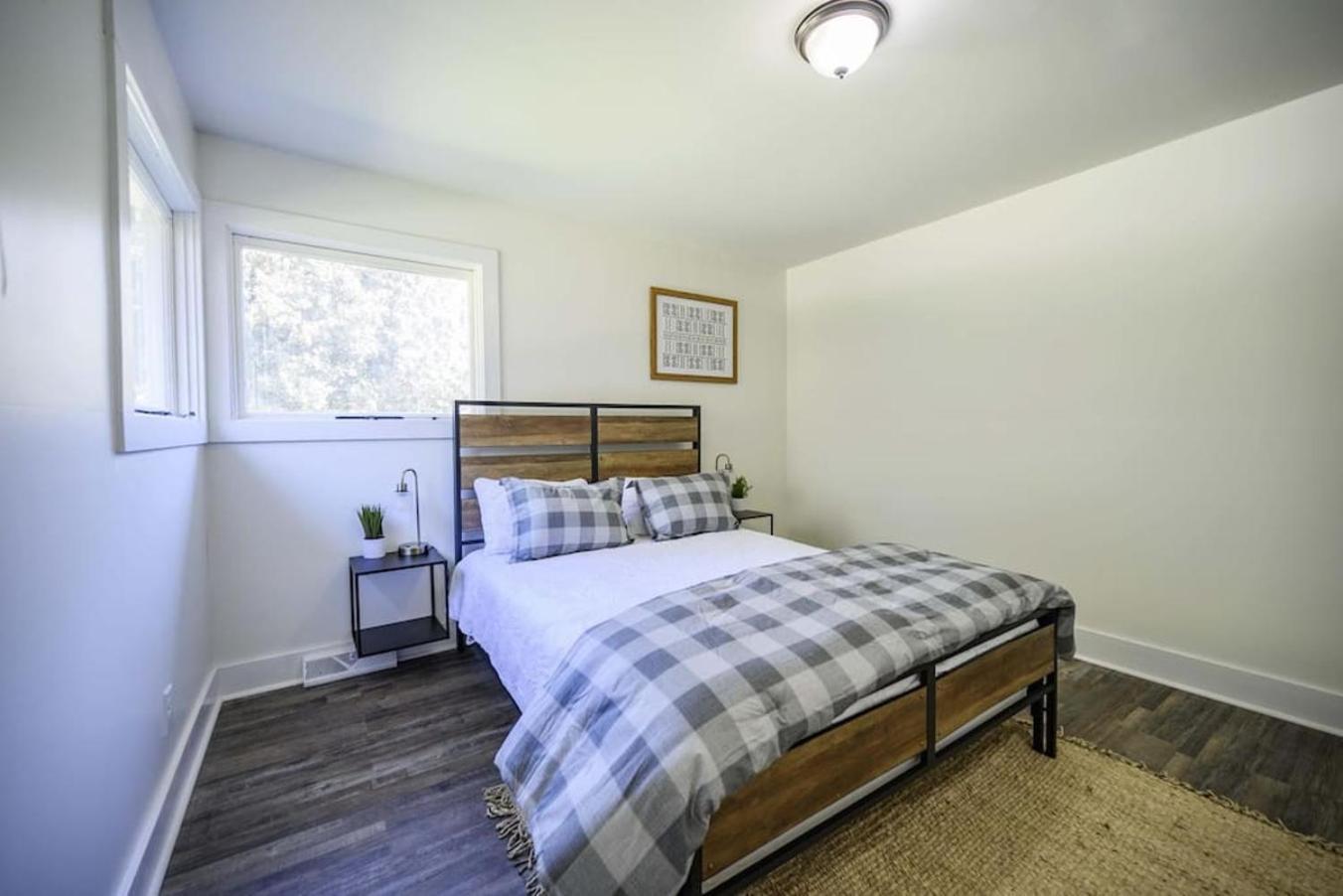 Gorgeous Renovated Home With Large & Private Lot Winchester Esterno foto