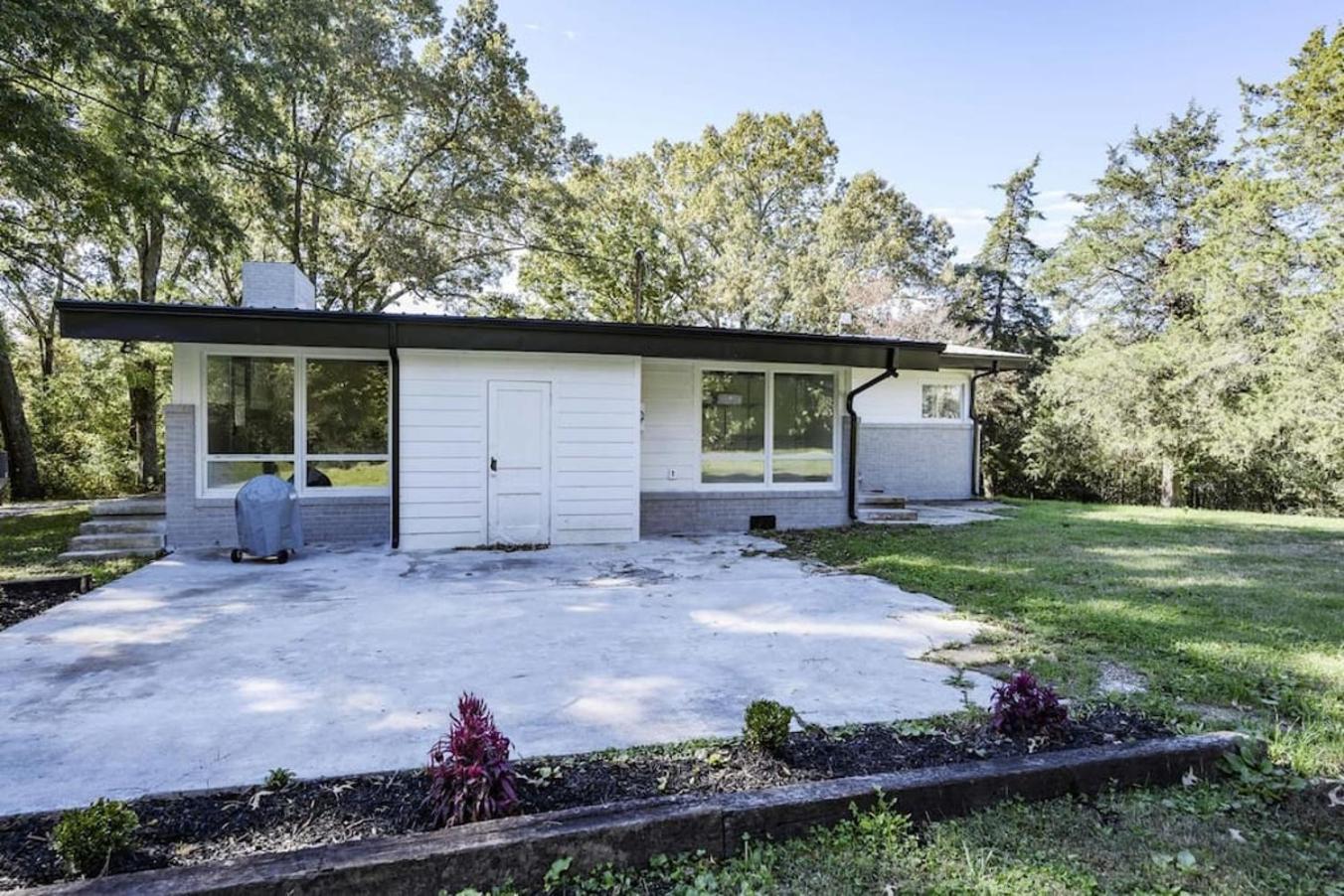 Gorgeous Renovated Home With Large & Private Lot Winchester Esterno foto