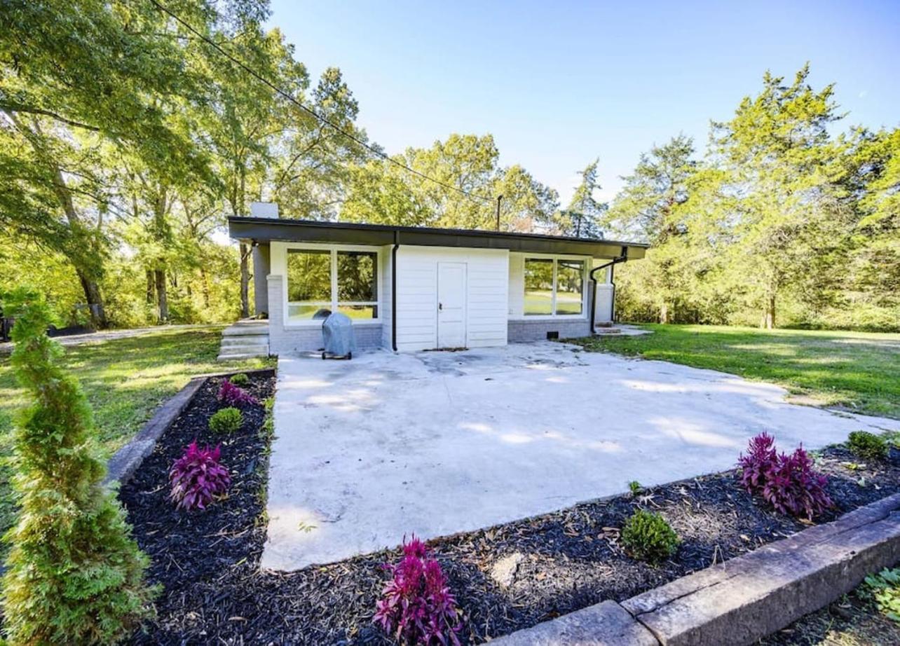 Gorgeous Renovated Home With Large & Private Lot Winchester Esterno foto