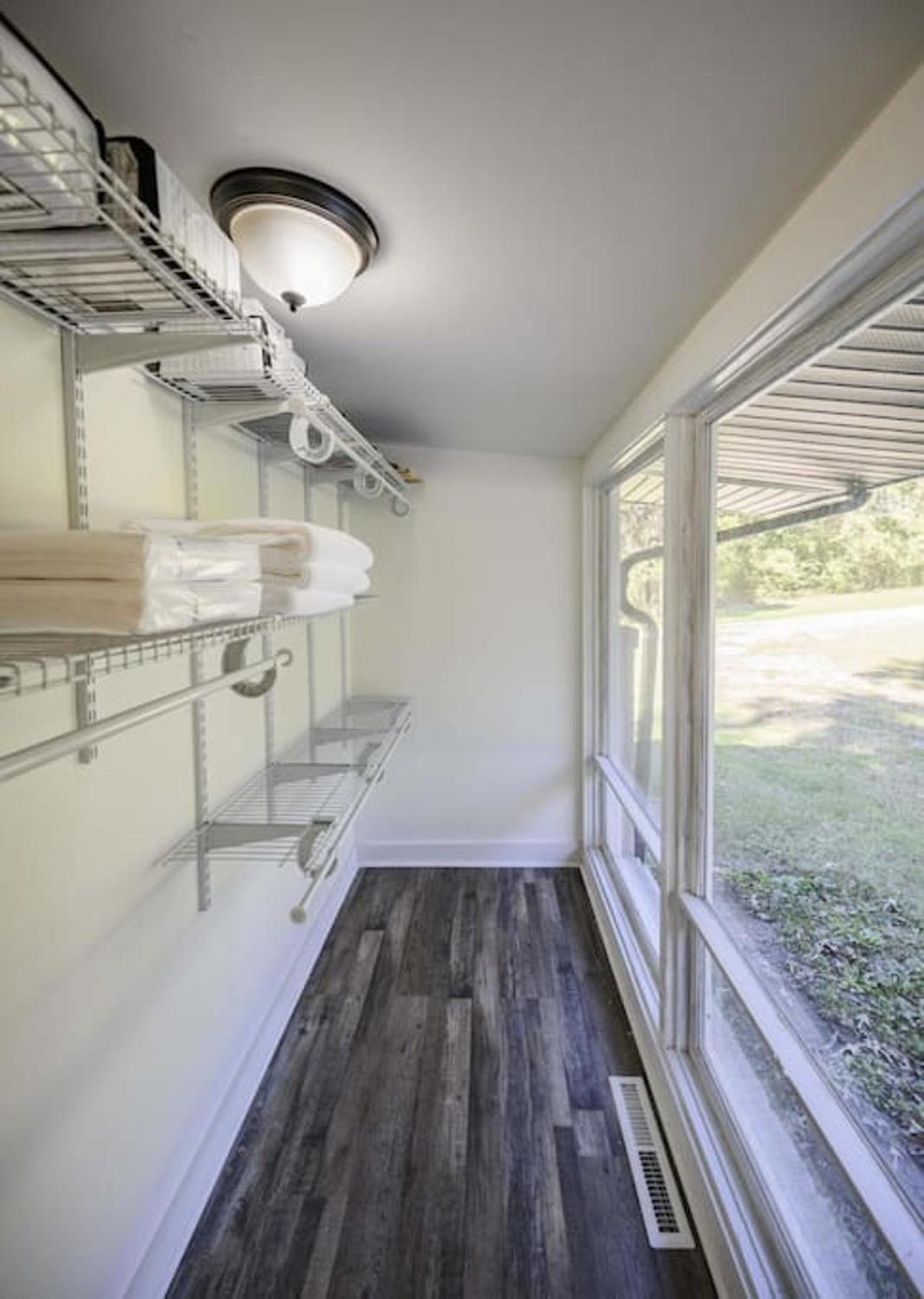 Gorgeous Renovated Home With Large & Private Lot Winchester Esterno foto